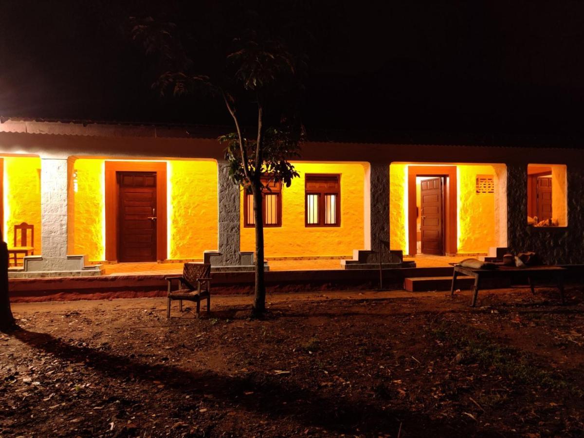 Kstdc Hotel Mayura Gerusoppa, Jogfalls Māvingundi Eksteriør bilde